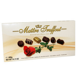 Продуктови Категории Шоколади Maitre Truffout Роза Шоколадови бонбони асорти 400 гр 40 бр